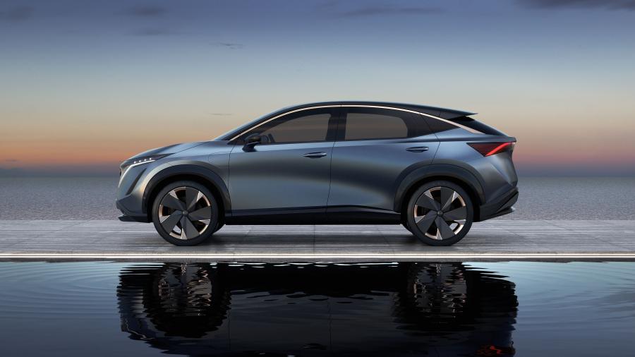  Nissan Ariya Concept 2019 года  (фото 13 из 44)